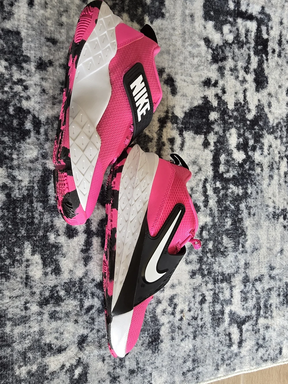 Nike Kids' Team Hustle D 12 Basketball Shoes